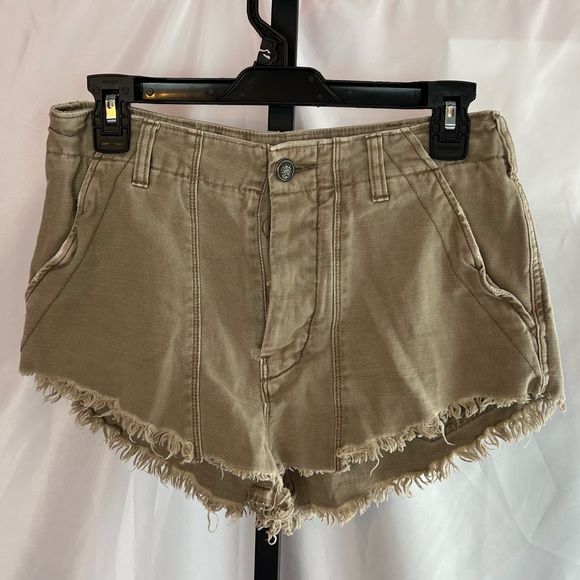 Free People Pants - Free People Beige Colored Frayed Hem Denim Shorts, size 6
